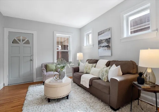 Photo 2 of Single Family Residence at 6039 Wanda Ave, Saint Louis, MO 63116 | MLS# MIS25019970 | | Sold on 2025-05-30