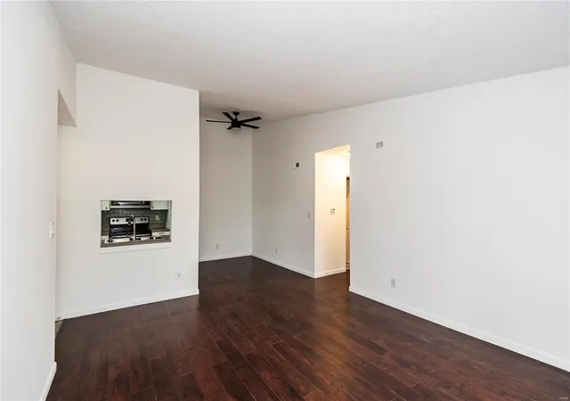 Photo 2 of Condominium at 6824 Cottage Grove Ln #H, Saint Louis, MO 63129 | MLS# MIS25020023 | | Sold on 2025-04-25