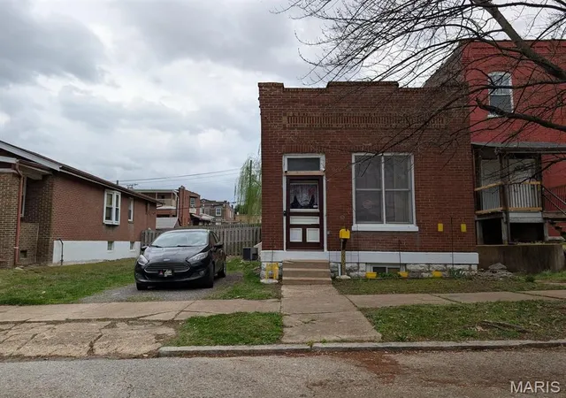 Single Family Residence at 6608 Idaho Ave, Saint Louis, MO 63111 | MLS# MIS25020222 |  | Sold on 2025-11-05