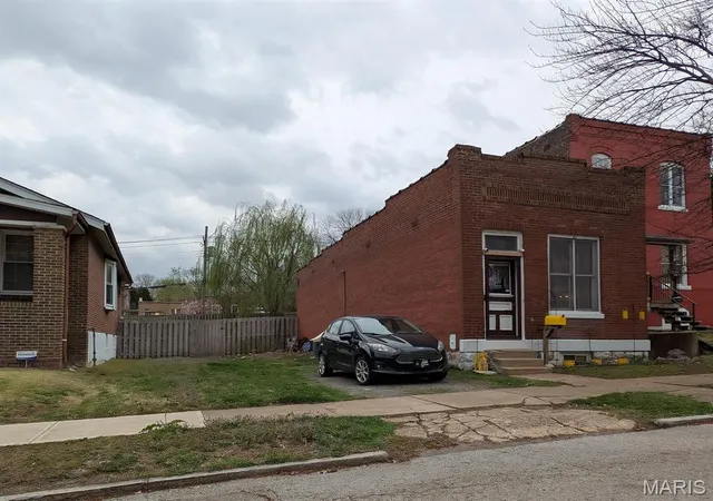 Photo 2 of Single Family Residence at 6608 Idaho Ave, Saint Louis, MO 63111 | MLS# MIS25020222 |  | Sold on 2025-11-05