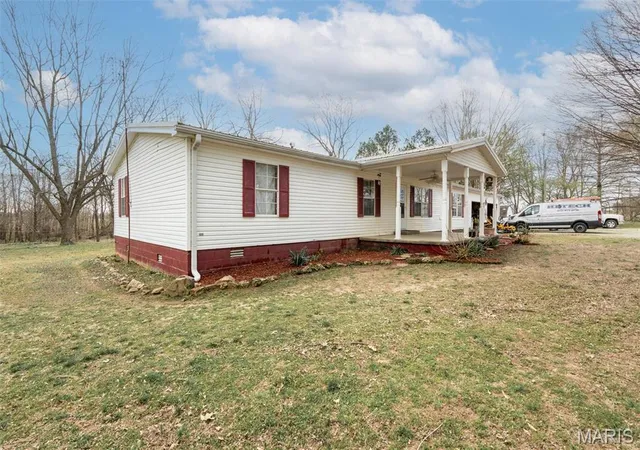 Photo 3 of Single Family Residence at 19518 State Hwy Ww, Puxico, MO 63960 | MLS# MIS25020391 | | Sold on 2025-07-25