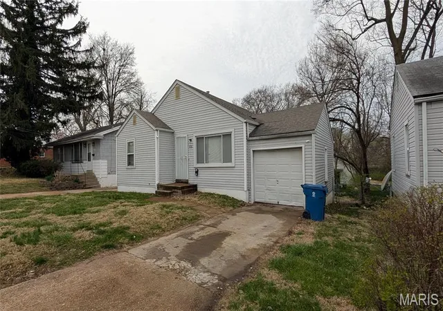 Single family home for sale at 6349 Garfield Ave, Saint Louis, MO 63134 | MLS# MIS25020626 | Listing updated on 2026-01-01