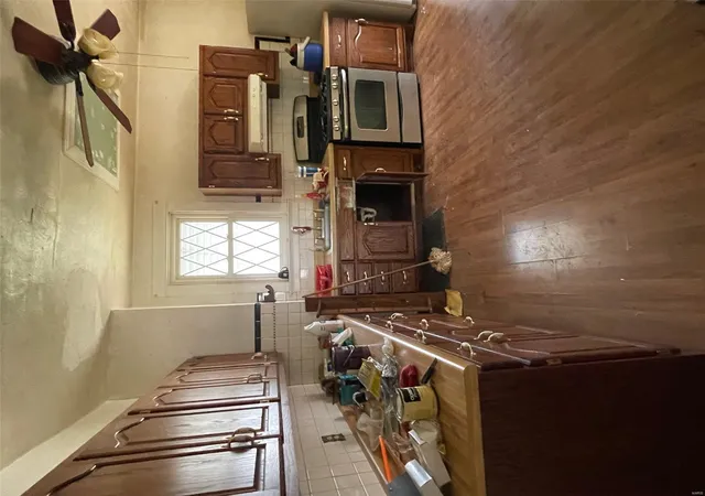 Photo 3 of Single Family Residence at 8751 North Ave, Saint Louis, MO 63114 | MLS# MIS25020669 |  | Sold on 2025-04-28