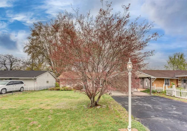 Photo 2 of Single Family Residence at 807 N 88Th St, East Saint Louis, IL 62203 | MLS# MIS25020682 |  | Sold on 2025-06-03