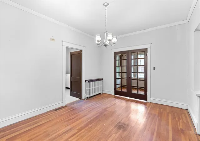 Photo 4 of Single Family Residence at 2412 Gothland Ave, Saint Louis, MO 63114 | MLS# MIS25020760 | | Sold on 2025-04-16