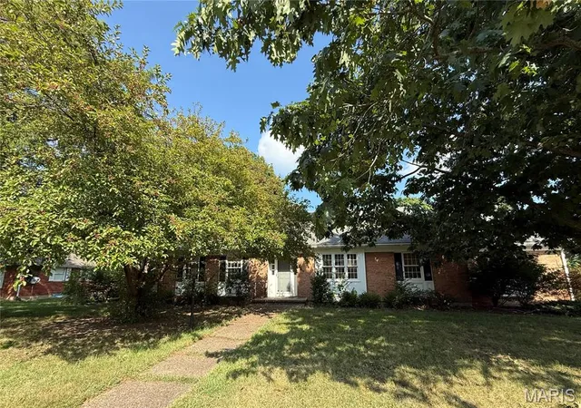 Photo 1 of Single Family Residence at 115 Sharon Dr, Montgomery City, MO 63361 | MLS# MIS25020844 | | Sold on 2026-02-27
