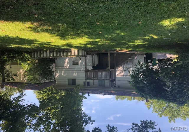 Photo 4 of Single Family Residence at 10139 Cloverdale Dr, Saint Louis, MO 63136 | MLS# MIS25020920 | | Sold on 2025-08-29