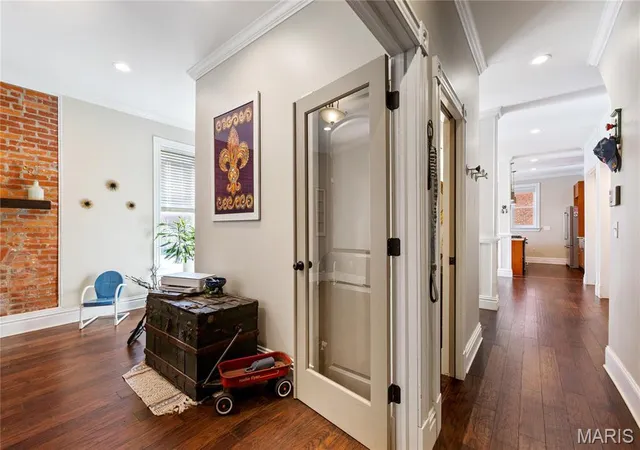 Photo 3 of Single Family Residence at 1727 Lafayette Ave, Saint Louis, MO 63104 | MLS# MIS25020971 | | Sold on 2025-08-15
