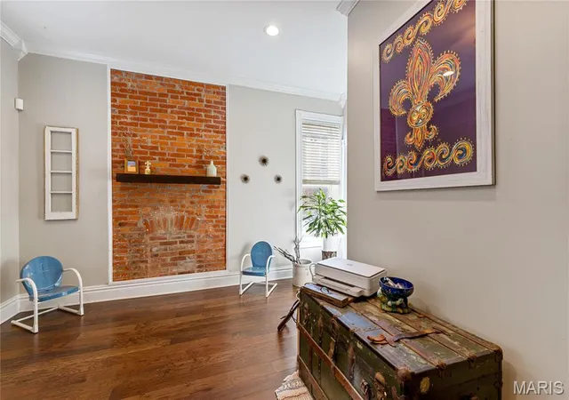 Photo 4 of Single Family Residence at 1727 Lafayette Ave, Saint Louis, MO 63104 | MLS# MIS25020971 | | Sold on 2025-08-15
