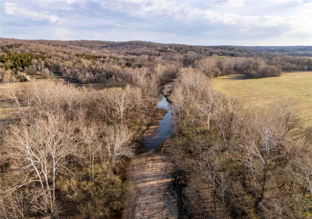 Photo 4 of Farm at 0 State Rte Y, Jonesburg, MO 63351 | MLS# MIS25021107 | | Sold on 2025-06-18