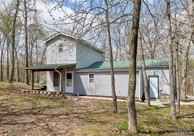 Photo 2 of Single Family Residence at 43139 Deerview Trail, Monroe City, MO 63456 | MLS# MIS25021540 |  | Sold on 2025-10-31