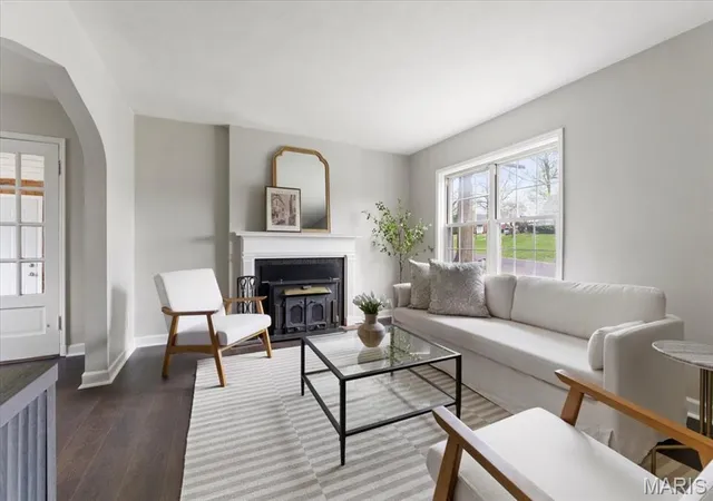 Photo 3 of Single Family Residence at 7059 Foxcroft Dr, Saint Louis, MO 63123 | MLS# MIS25021659 | | Sold on 2025-06-03