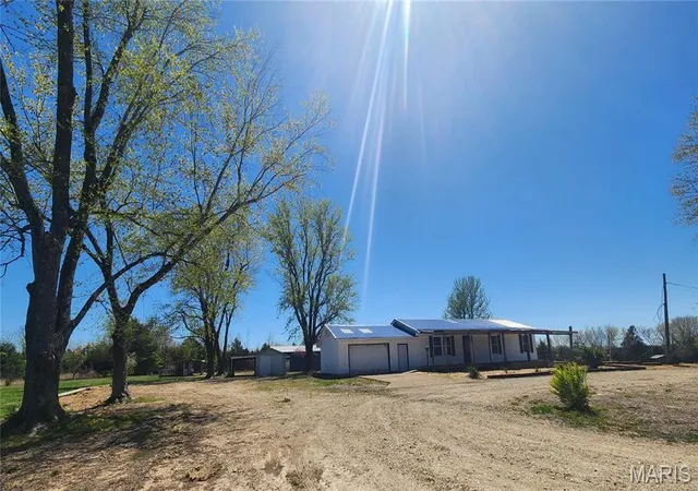 Photo 2 of Single Family Residence at 1424 Hwy 28, Bland, MO 65014 | MLS# MIS25021838 | | Sold on 2025-07-29