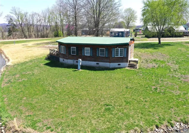 Photo 5 of Single Family Residence at 1920 Choctaw Path, Hermann, MO 65041 | MLS# MIS25021859 | | Sold on 2025-07-14