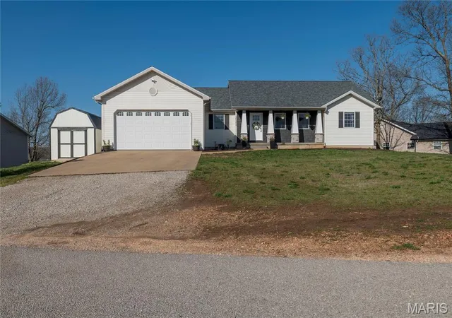 Photo 1 of Single Family Residence at 20258 Hyatt Ln, Saint Robert, MO 65584 | MLS# MIS25021918 | | Sold on 2025-05-20