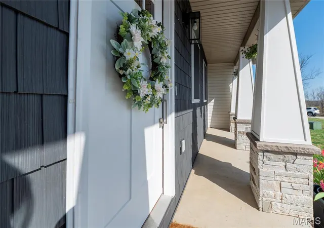 Photo 4 of Single Family Residence at 20258 Hyatt Ln, Saint Robert, MO 65584 | MLS# MIS25021918 | | Sold on 2025-05-20