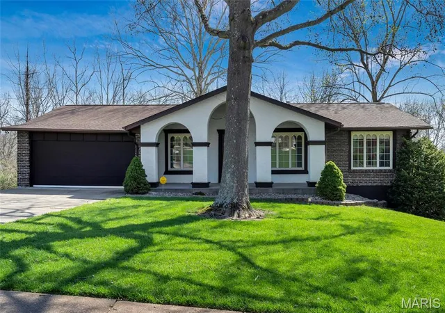 Single Family Residence at 5010 Barbagallo Dr, Saint Louis, MO 63129 | MLS# MIS25022024 | | Sold on 2025-05-14