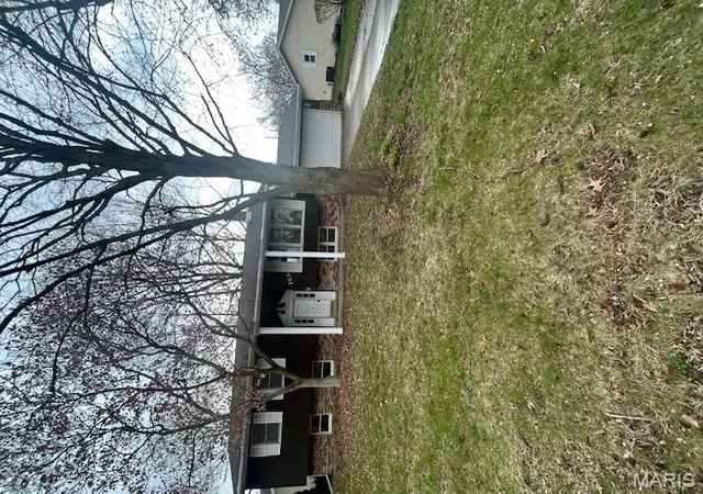 Single Family Residence at 10 Bonnie Ln, South Jacksonville, IL 62650 | MLS# MIS25022120 | | Sold on 2025-05-23