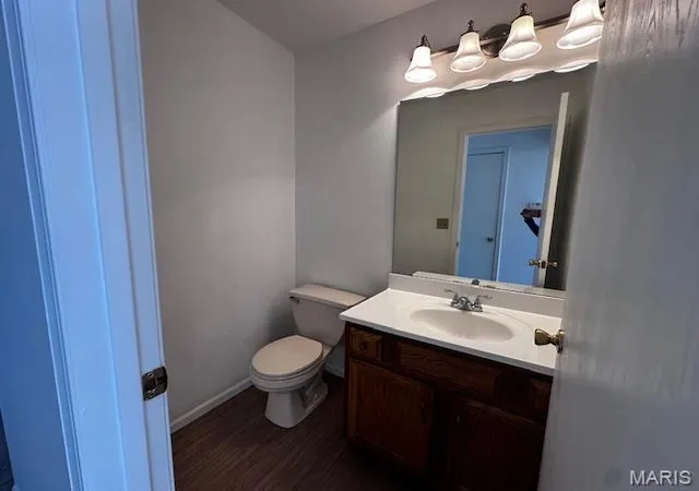 Photo 4 of Townhouse at 1325 Summergate Pkwy, Saint Charles, MO 63303 | MLS# MIS25022226 | | Sold on 2025-05-21