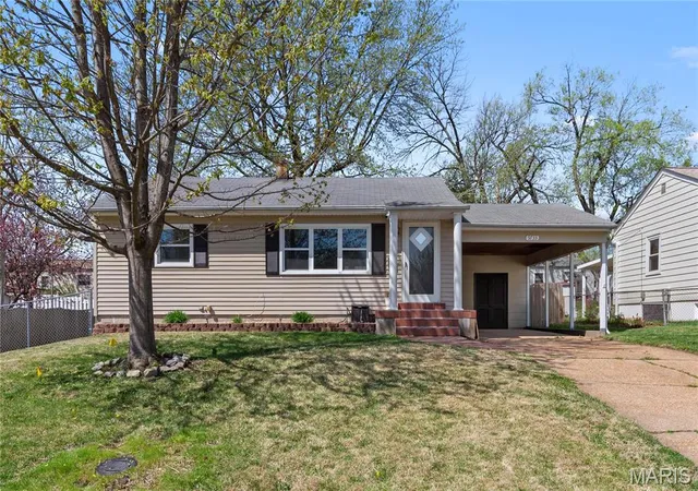 Single Family Residence at 9733 Cisco Dr, Saint Louis, MO 63123 | MLS# MIS25022260 | | Sold on 2025-05-23