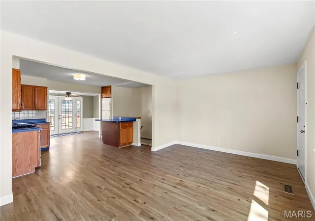 Photo 2 of Single Family Residence at 9733 Cisco Dr, Saint Louis, MO 63123 | MLS# MIS25022260 | | Sold on 2025-05-23