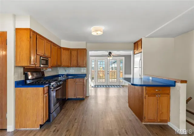Photo 3 of Single Family Residence at 9733 Cisco Dr, Saint Louis, MO 63123 | MLS# MIS25022260 | | Sold on 2025-05-23