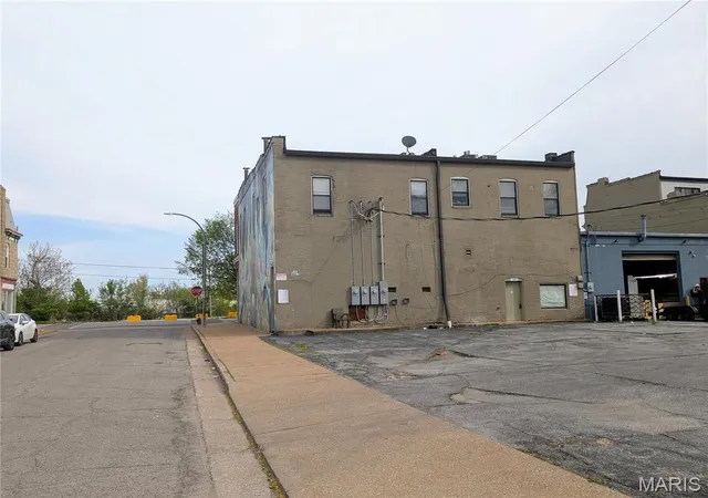 Photo 3 of Multi Family at 7401 S Broadway, Saint Louis, MO 63111 | MLS# MIS25022275 |  | Sold on 2025-09-15