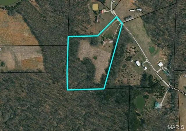 Photo 2 of Single Family Residence at 1099 Blue Ridge Rd, Auxvasse, MO 65231 | MLS# MIS25022437 |  | Sold on 2025-06-23