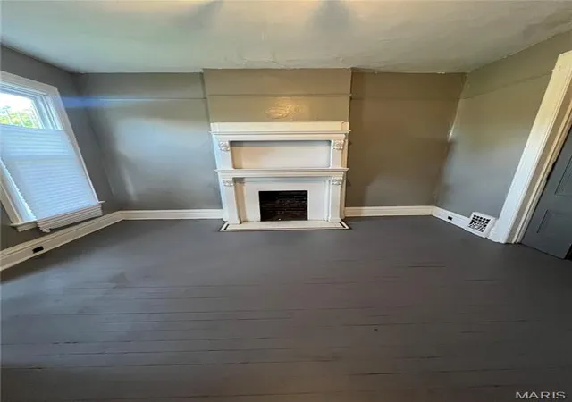 Photo 1 of Single Family Residence at 4403 Cottage Ave, Saint Louis, MO 63113 | MLS# MIS25022451 | | Sold on 2025-05-06