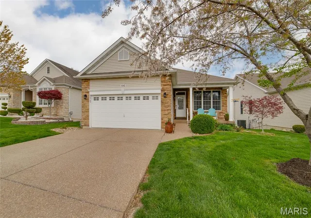 Single Family Residence at 642 Falconcrest Dr, Lake Saint Louis, MO 63367 | MLS# MIS25022565 | | Sold on 2025-06-09