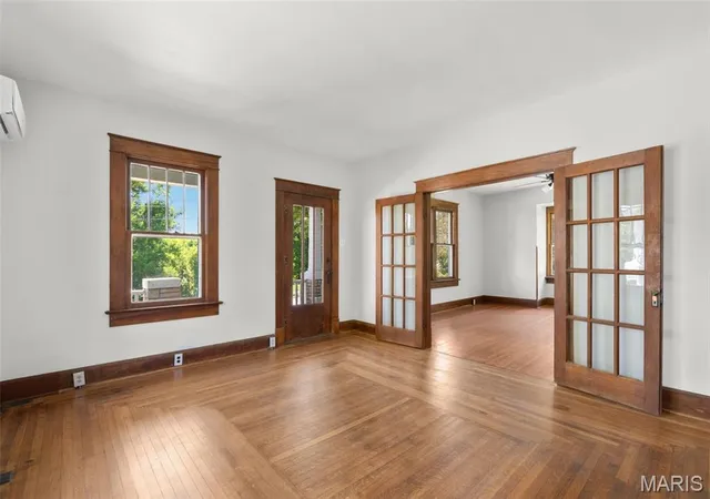 Photo 2 of Single family home for sale at 913 Maupin Ave, New Haven, MO 63068 | MLS# MIS25022569 | Listing updated on 2026-07-16