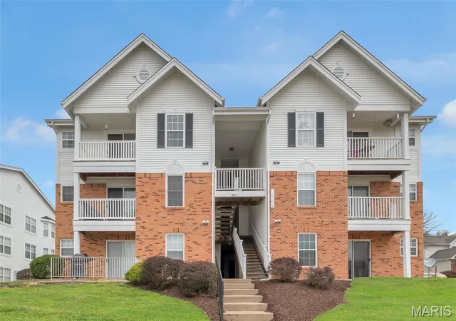 Condominium at 1209 Woodland Point Dr #E, Saint Louis, MO 63146 | MLS# MIS25022680 |  | Sold on 2025-07-24