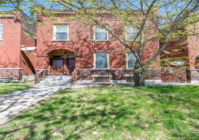 Multi Family at 3419 Montana St, Saint Louis, MO 63118 | MLS# MIS25022685 | | Sold on 2025-07-28