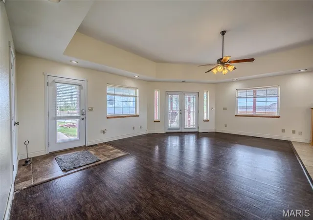 Photo 2 of Single Family Residence at 20270 Hyatt Ln, Saint Robert, MO 65584 | MLS# MIS25022688 | | Sold on 2025-11-24