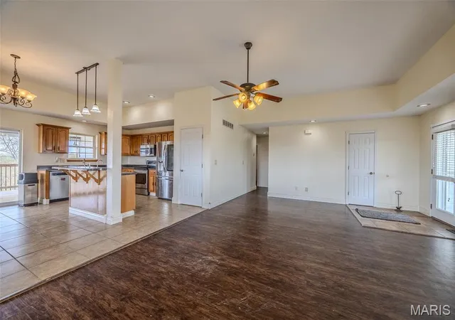 Photo 4 of Single Family Residence at 20270 Hyatt Ln, Saint Robert, MO 65584 | MLS# MIS25022688 | | Sold on 2025-11-24