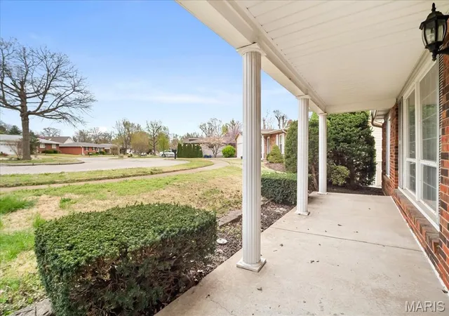 Photo 4 of Single Family Residence at 7148 Hollymont Dr, Saint Louis, MO 63123 | MLS# MIS25022855 |  | Sold on 2025-06-18