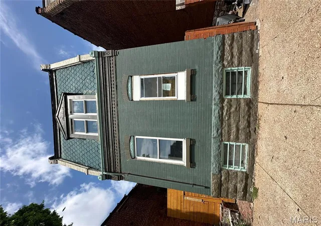 1st image of 2717 Winnebago St, Saint Louis, MO 63118 | MLS# MIS25022934