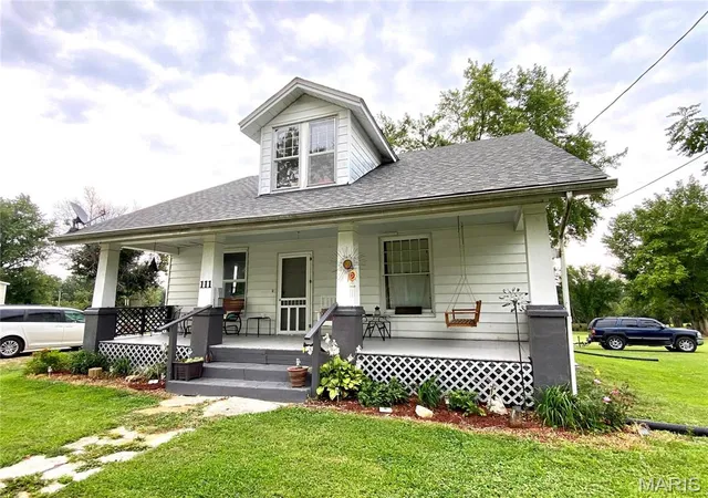 Photo 1 of Single family home for sale at 111 Southeast St, Wellsville, MO 63384 | MLS# MIS25023000 | Listing updated on 2025-08-05