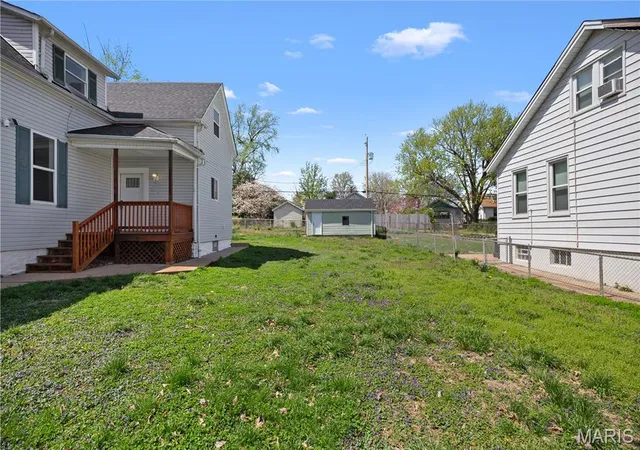 Photo 2 of Single Family Residence at 831 Wachtel Ave, Saint Louis, MO 63125 | MLS# MIS25023053 | | Sold on 2025-06-30