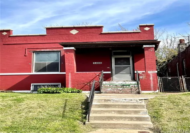 Photo 1 of Single Family Residence at 3408 Marcus Ave, Saint Louis, MO 63115 | MLS# MIS25023074 | | Sold on 2025-05-02