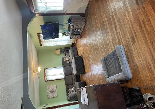 Photo 3 of Single Family Residence at 25668 Nw County Rd 143, Kahoka, MO 63445 | MLS# MIS25023083 |  | Sold on 2025-06-05