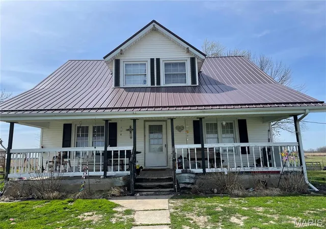 Photo 4 of Single Family Residence at 25668 Nw County Rd 143, Kahoka, MO 63445 | MLS# MIS25023083 |  | Sold on 2025-06-05