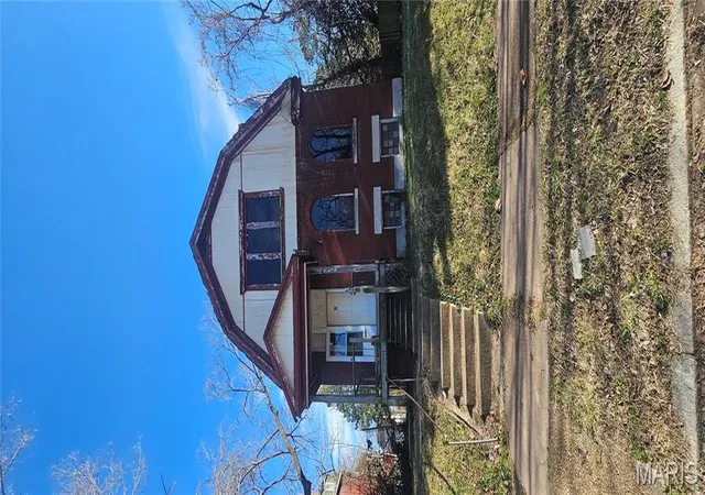 Single Family Residence at 5456 Wren Ave, Saint Louis, MO 63120 | MLS# MIS25023177 | | Sold on 2025-05-20