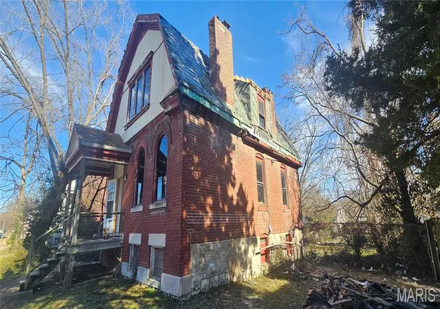 Photo 1 of Single Family Residence at 5456 Wren Ave, Saint Louis, MO 63120 | MLS# MIS25023177 | | Sold on 2025-05-20