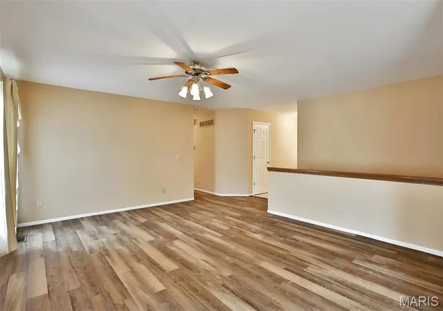 Photo 4 of Single Family Residence at 4 Mouser Dr, Saint Charles, MO 63304 | MLS# MIS25023229 | | Sold on 2025-05-09