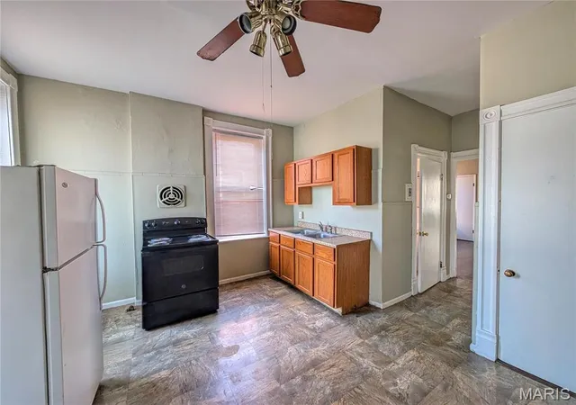 Photo 3 of Single Family Residence at 3669 Liermann Ave, Saint Louis, MO 63116 | MLS# MIS25023287 |  | Sold on 2025-06-10