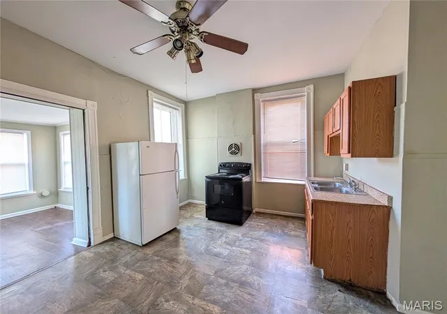 Photo 4 of Single Family Residence at 3669 Liermann Ave, Saint Louis, MO 63116 | MLS# MIS25023287 |  | Sold on 2025-06-10