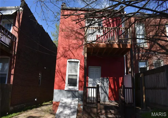 Photo 1 of Single Family Residence at 2912 Indiana Ave, Saint Louis, MO 63118 | MLS# MIS25023303 |  | Sold on 2025-08-28