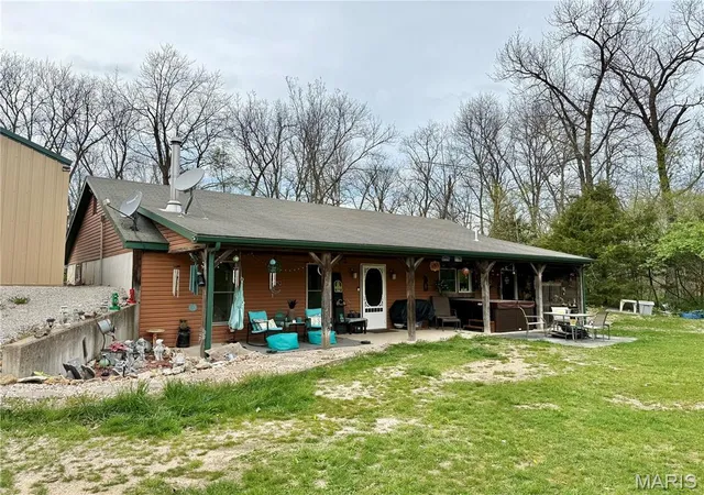 Photo 1 of Single Family Residence at 42 Berger Rd, Middletown, MO 63359 | MLS# MIS25023400 | | Sold on 2025-10-02