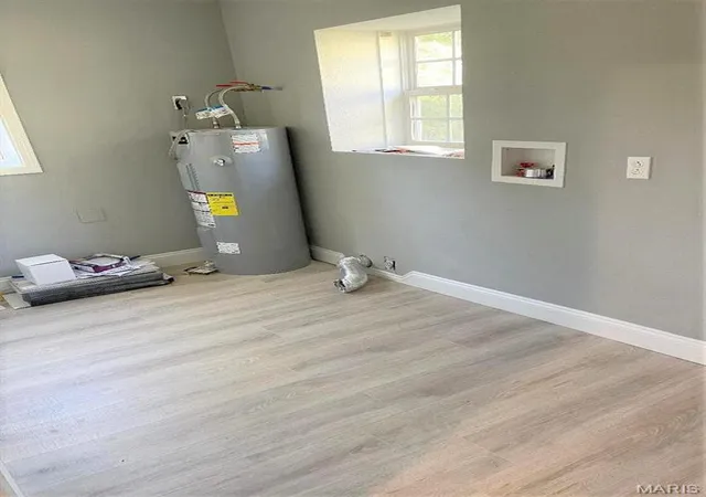Photo 5 of Single Family Residence at 400 Hickory Hills Dr, Dexter, MO 63841 | MLS# MIS25023448 |  | Sold on 2025-07-25